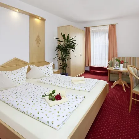 Restaurant Frühlingsgarten Hotel 3*