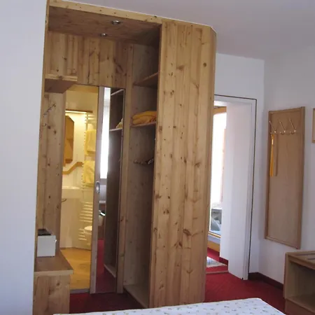 Restaurant Fruehlingsgarten Hotel 3*