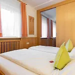 Restaurant Frühlingsgarten Hotel 3*