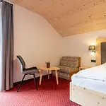 Restaurant Frühlingsgarten Hotel 3*