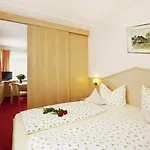 Hotel Restaurant Frühlingsgarten 3*
