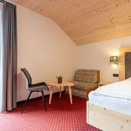 Restaurant Frühlingsgarten Hotel 3*