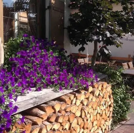 Restaurant Fruehlingsgarten Szálloda 3*