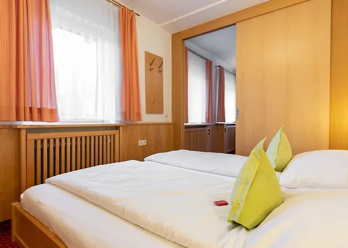 Restaurant Fruehlingsgarten Otel 3*