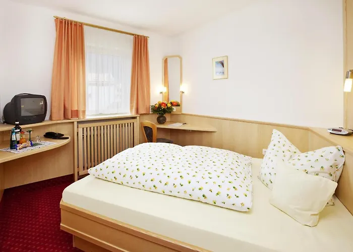 Otel Restaurant Fruehlingsgarten 3*